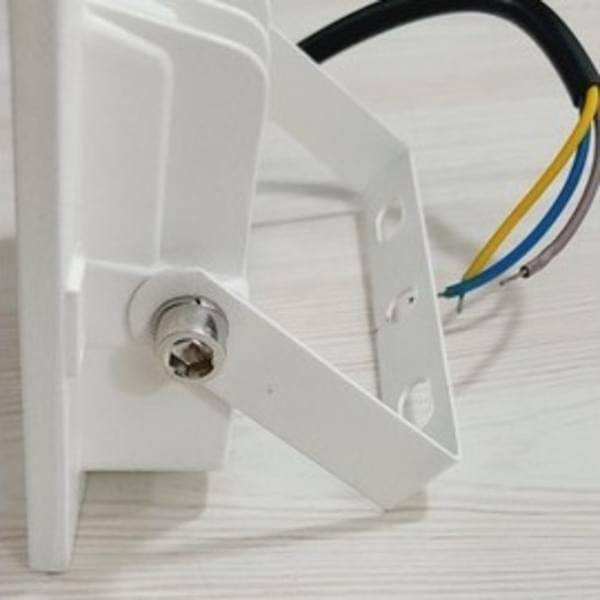 SIC 20W LED Flood Light - Waterproof IP67 - Image 4
